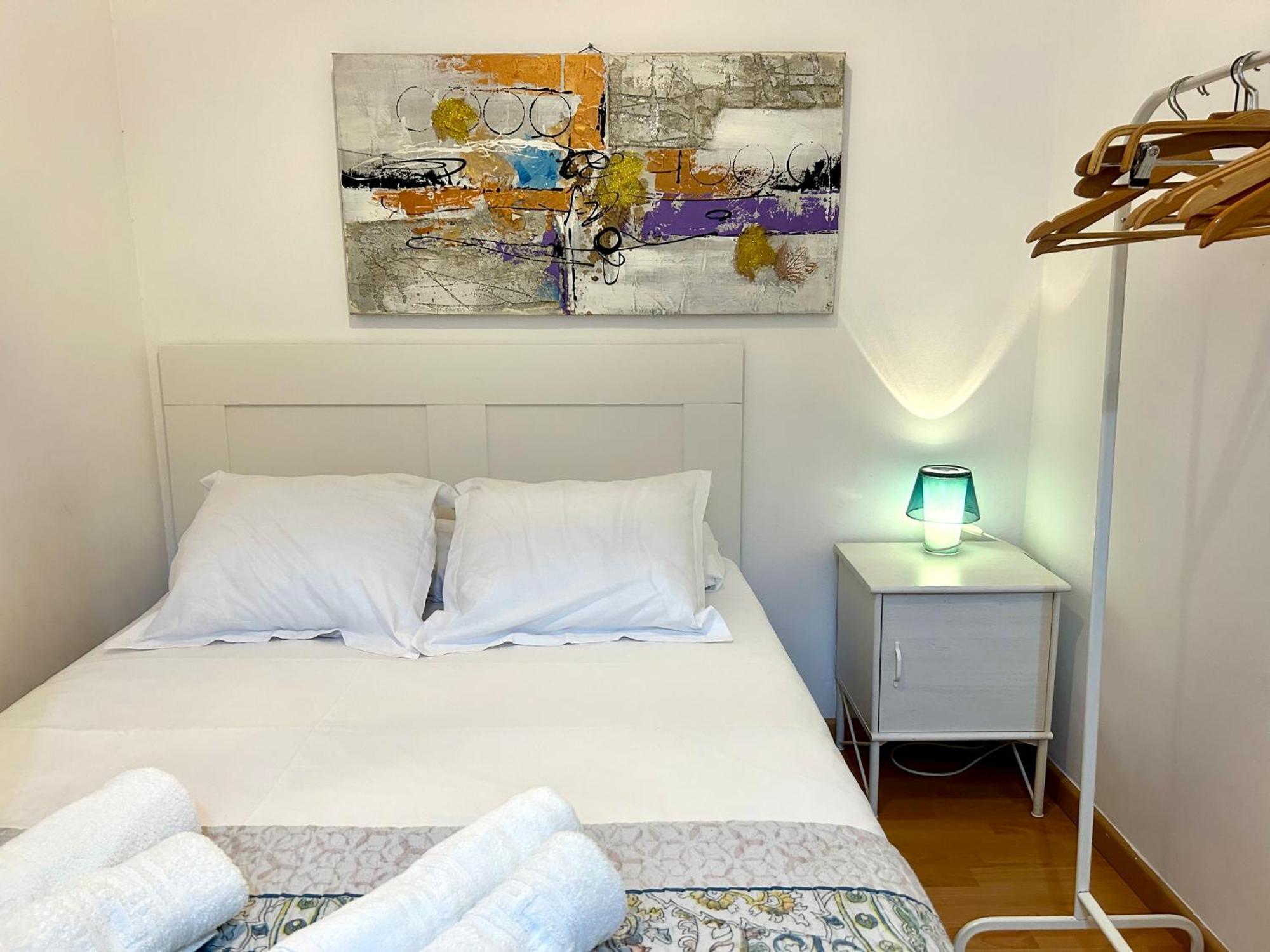 Apartment Carrer D'Olesa Barcelona Buitenkant foto